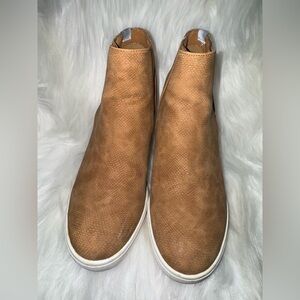 Coconuts by Matisse Brown Chukka Boots